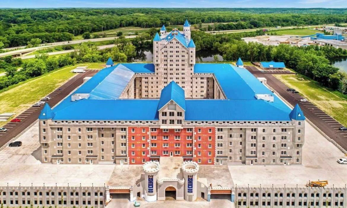 Grandville Apartment | 2BR Suite at The Grand Castle Gym & Free Parking