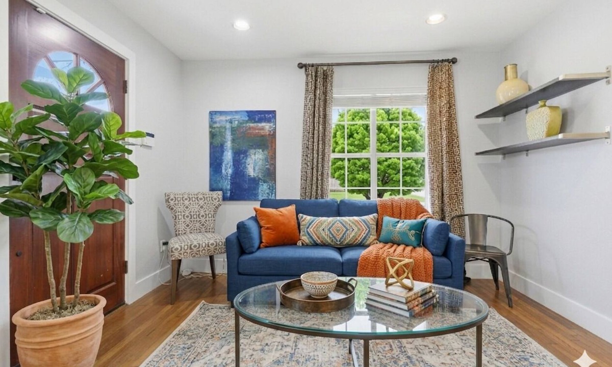 Brentwood House | Authentic Central Austin Family Gem | Southern Charm Near Downtown ❤️