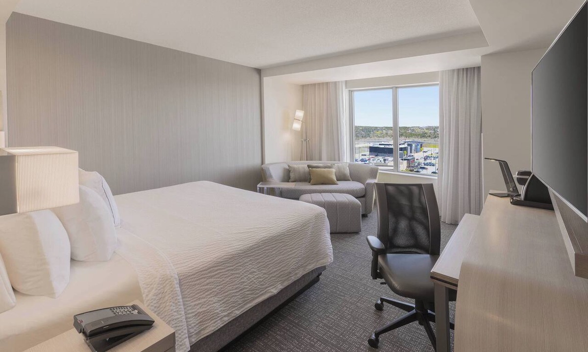 Dartmouth Hotel | Courtyard by Marriott Halifax Dartmouth
