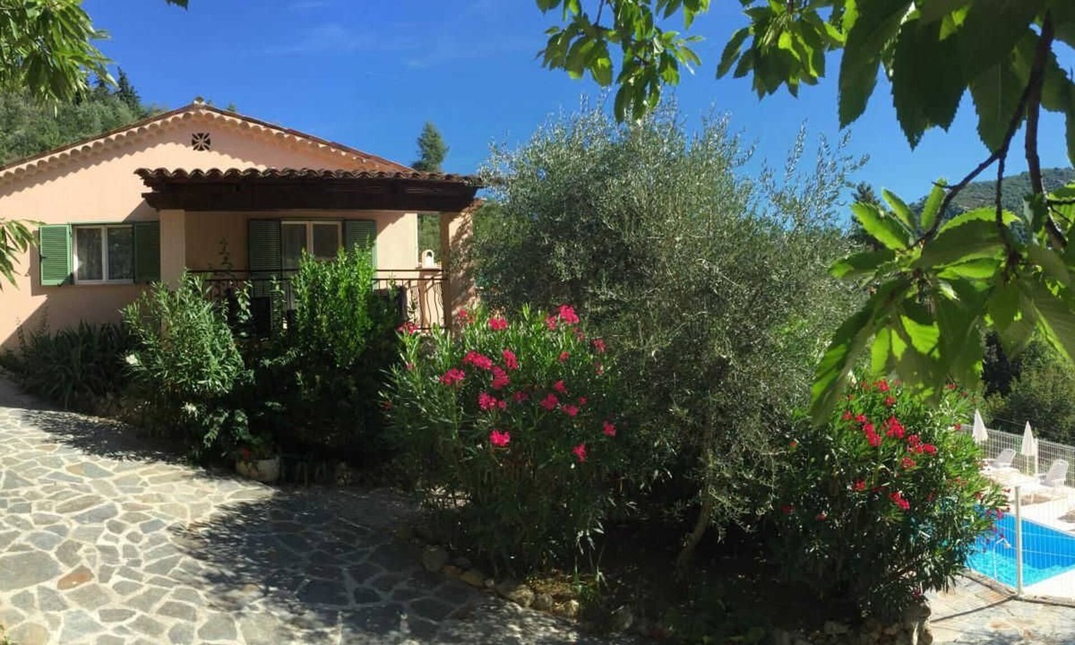 Coaraze House | Le Mimosa - BENDEJUN