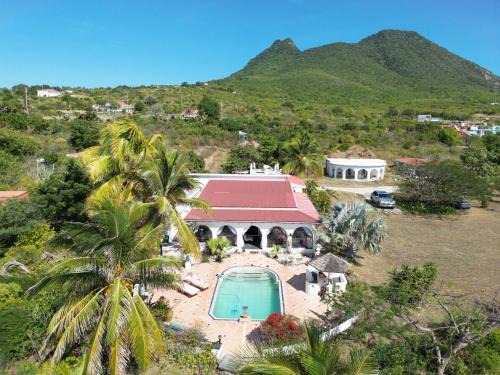 Oranjestad House | The Beach House and 2 appartments for full or separate rental, all with a private beach