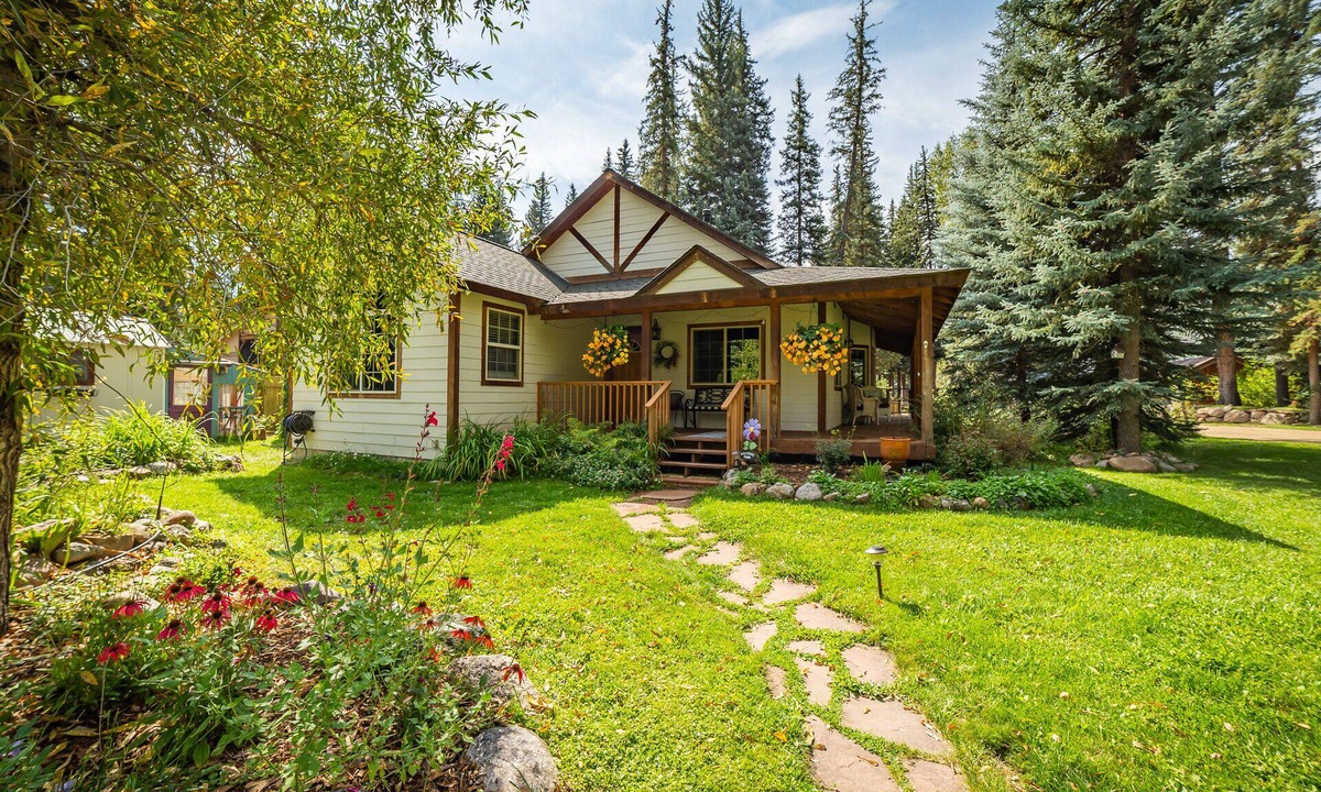 Bayfield House | Vallecito Lake, Dog Friendly, Near Durango, Hiking Trails & Trout Fishing