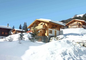 130 m² Accommodation ∙ 3 bedrooms ∙ 8 guests in Ayent