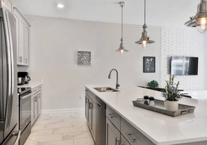 392 OC - 4BR Splendor: Private Pool in Four Corners