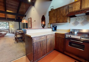 Mountain Cabin with a Wood Burning Fireplace, Near The Village & Gondola in Mammoth Lakes