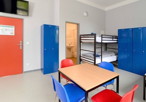 Shared room with private bathroom (up to 6 people), No. 19 - Hostel in Guben in Guben