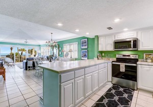 Vibrant 1st Floor, 2 Bed/2 Bath Oceanfront Corner condo sleeps 6. Oceanfront balcony & pool. in Fernandina Beach