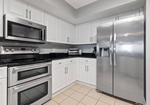 Yacht Club Villas #2-504 Spacious Condo! in North Myrtle Beach
