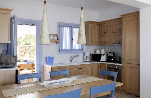 Koufonisia House | 2 luxury villas complex with private pool, gym,spa & unrivalled view