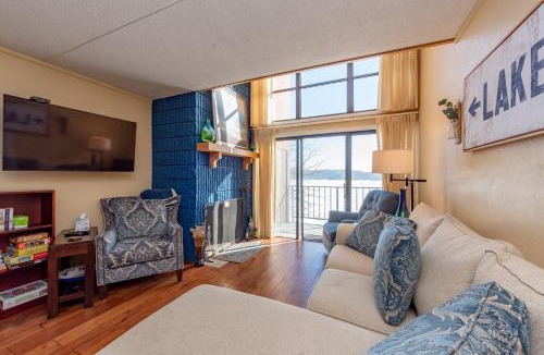 Harper House | 505F - Lakefront 3 Level Condo with 3 Bedrooms, 2 Baths