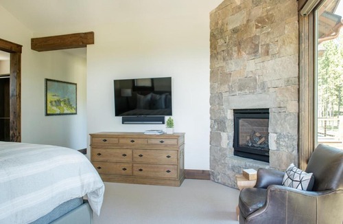 Spanish Peaks House | Alpenglow