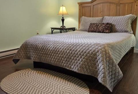 Antigonish House | Antigonish Evergreen Inn