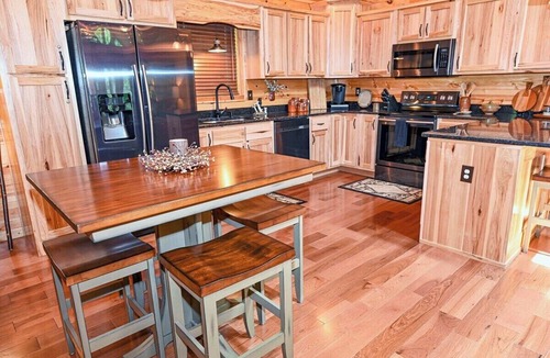Tarheel Cabin | Close to Town Private Location Hot Tub Fire Pit