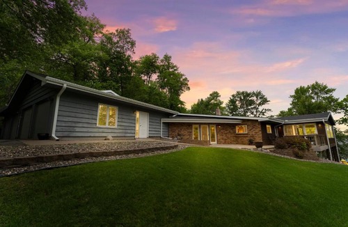 East Gull Lake House | Fun on Floan Point