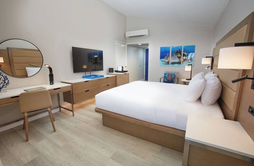 Playa Hotel | Get Ready for Adventure! 3 Relaxing Units! Near lasa Fransisco Chiku Goeloe!