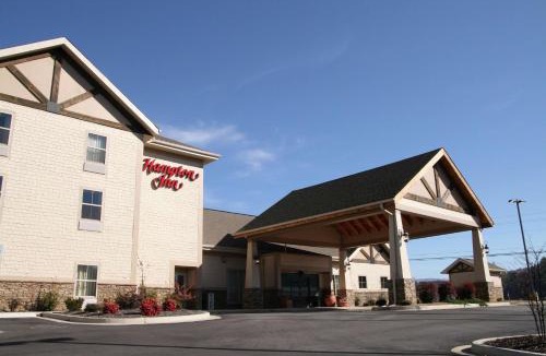 Murphy Hotel | Hampton Inn Murphy