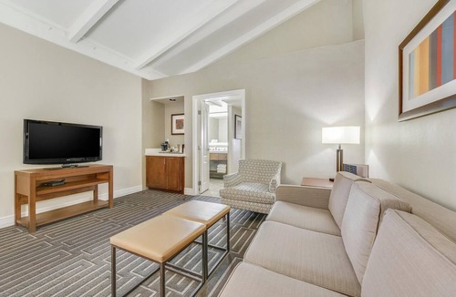 North Mountain Resort | Hilton Phoenix Tapatio Cliffs Resort