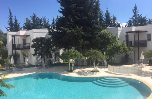 Bitez Apartment | Meis Hotel