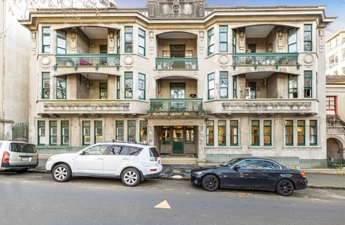 Auckland Central Business District Apartment | NZ's First Ever Built Apartment!