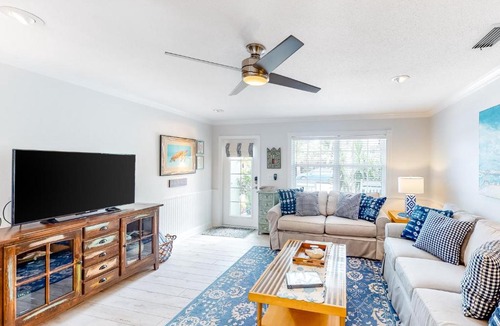 Holmes Beach House | Peaceful Holmes