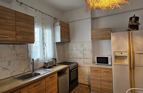 Perissa Apartment | Pleasure View Studio 6 Apartment with Mountain View, Wi-Fi and Air Conditioning