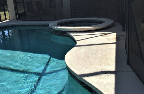Orange Tree House | Pool Home Minutes From Disney-NEW tile in front master & dining areas