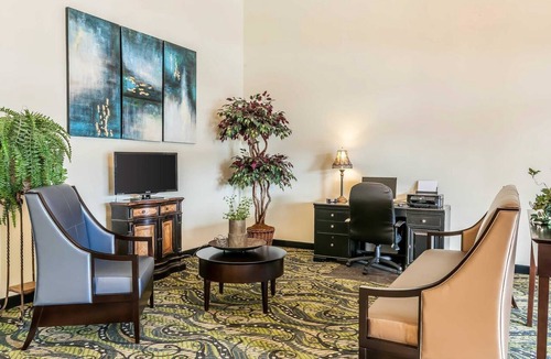 Jackson Hotel | Quality Inn Jackson