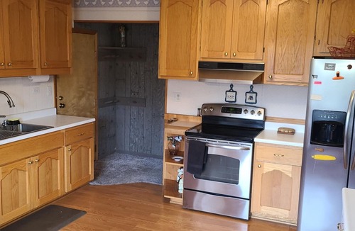 Underwood Apartment | Rustic 2nd story apartment with mountain views.