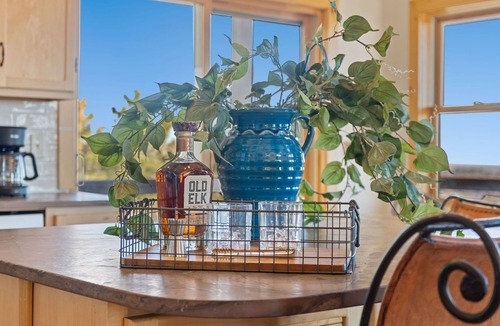 Fort Collins House | Rustic Mtn Home near Marina | Lake & City Views!