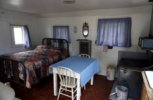 Bellvue Cabin | Rustic, Pet Friendly Cabin near the Cache la Poudre River, Perfect for a Mountain Getaway