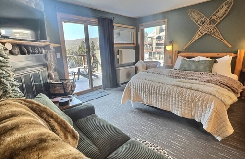 Lutsen Apartment | Slope-Side Pet-Friendly Studio | In-Unit Jet Tub