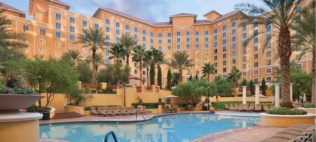 1Bed/1Bath Family Friendly Vegas Resort One Mile from the Strip! in Las Vegas