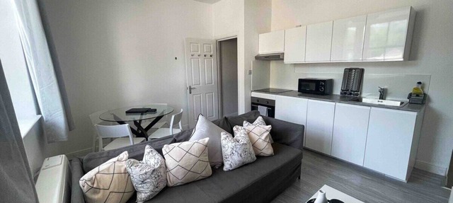2BR Brighton City Escape | Sleeps 6 + FREE Parking in Brighton and Hove