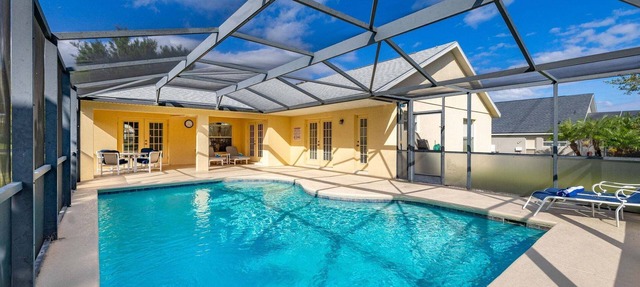 373 - Stunning 4 Bedroom Villa with own Private SE Facing Pool in Clermont