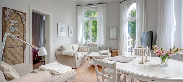3RW_Terrasse _ Schlo_ Hohenzollern in Ahlbeck