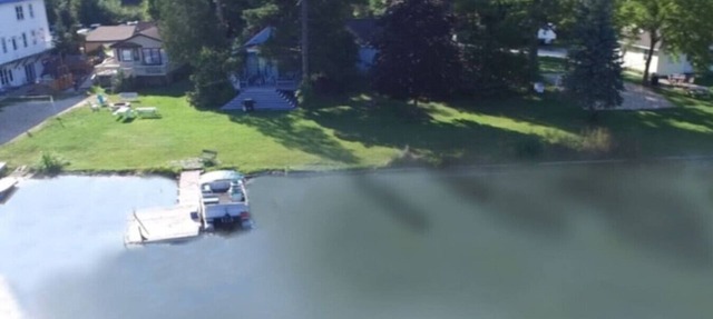 4 Lakefront Homes | Campau Lake Retreat for Groups in Alto
