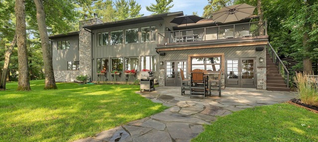 5 Bedroom Lake House w/Private Swimming Area on Gull Lake - Deck w/Amazing Views in Nisswa