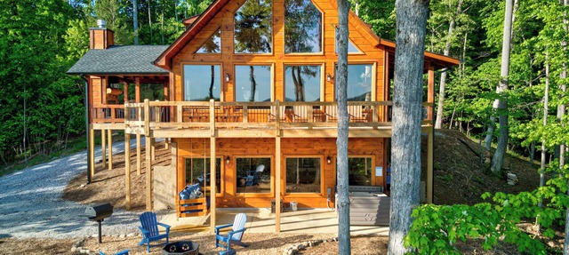 5⋆ View/Hot tub/Pool Table/Arcades/Bar in Morganton