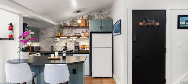 Ascend Remodeled Condo, SummerFun, Bear&Alpine Lake, across musical festival in Bear Valley