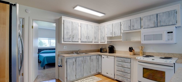 Bay City Vacation Rental Escape ~ 5 Mi to Marina! in Bay City