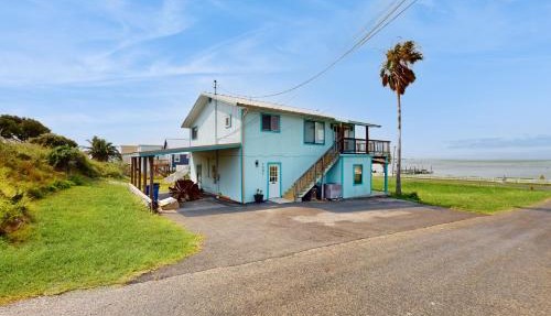 Bay Views & Beach Access: Ingleside Getaway in Ingleside
