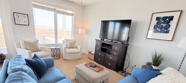 Beachfront luxury - 4 bedroom w/3 king beds amazing views in Galveston