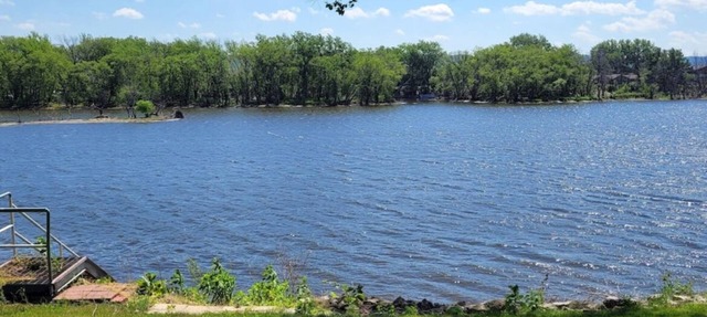 Beautiful Riverfront Home near Celebrations. Excellent eagle viewing! in La Crosse