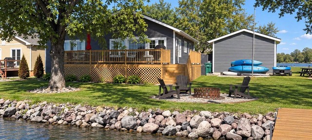 Big Stone Lake Family Cabin: LAKEFRONT with boat dock! in Ortonville