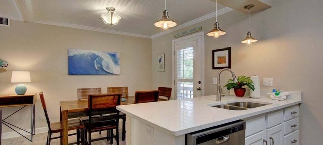 Bill's Beach Bungalow | East Beach Condo Near Pier Village | St. Simons Island in Saint Simons Island