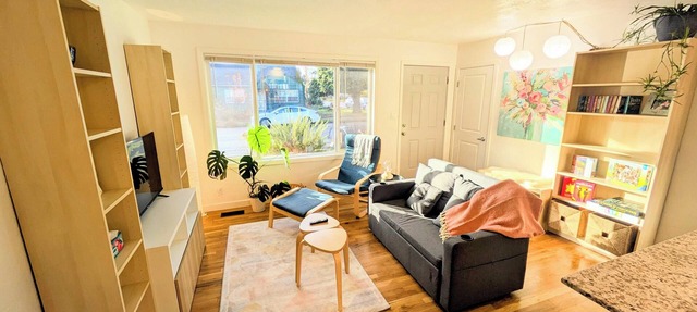 Bright 2BR, Cal King Bed, 15 Min walk to OSU in Corvallis