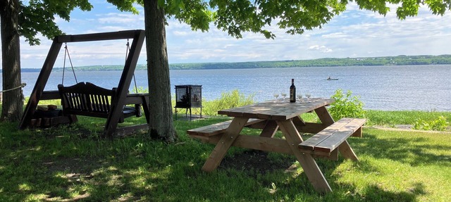 THE HOUSE OF THE RIVER WITH GREAT WATERS #CITQ 299191 in Saint-Laurent-de-l'Île-d'Orléans