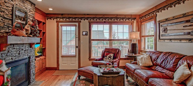 Camp 4 # 11: 3 Bedrooms + Bonus Sleeping Den, 3.5 Baths: Slope Side in Snowshoe