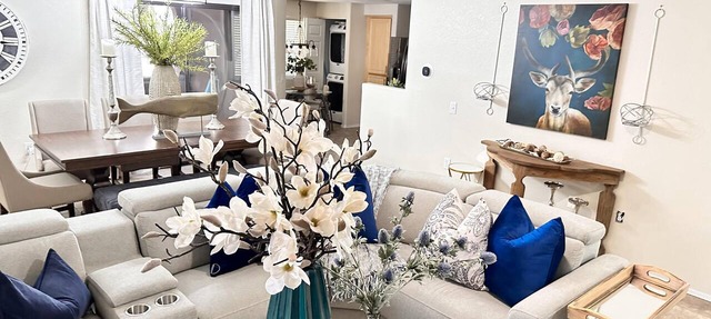 CASA LADERA - Upscale 3-Bed, 2-Bath in Phoenix