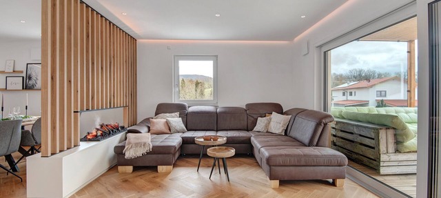 Chalet 'Bayerwald Refugium' with Mountain Views, Private Rooftop Terrace, Sauna, Hot Tub & Wi-Fi in Schwarzach